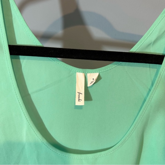 Frenchi Mint Green Sheer Sleeveless Blouse - Picture 3 of 4